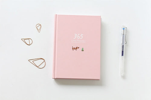 A Clean, Simple Notebook for Daily Focus