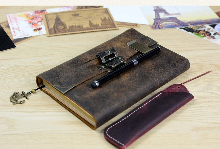 A Retro Leather Notebook for Thoughtful Daily Writing